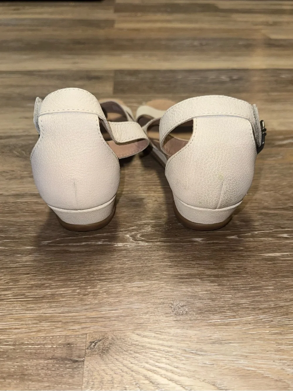 Dansko Astrid Nubuck Womens Low Wedge